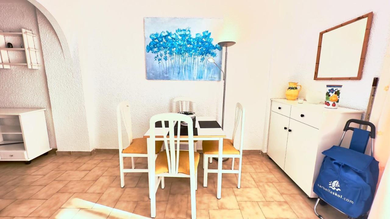 Skol 343. Two Bedroom With Sea Views In Marbella. Appartement Marbellac